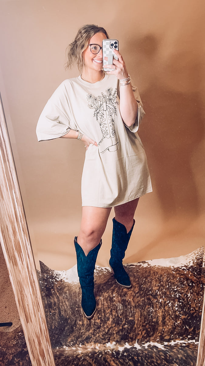 Floral Boots T-Shirt Dress – Rustic Steer
